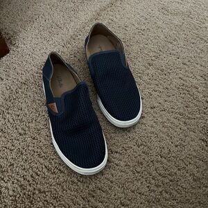Navy blue olukai pehuea